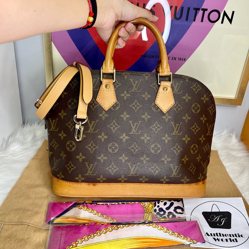 Authentic Louis Vuitton LV Alma Pm handbag crossbody bag